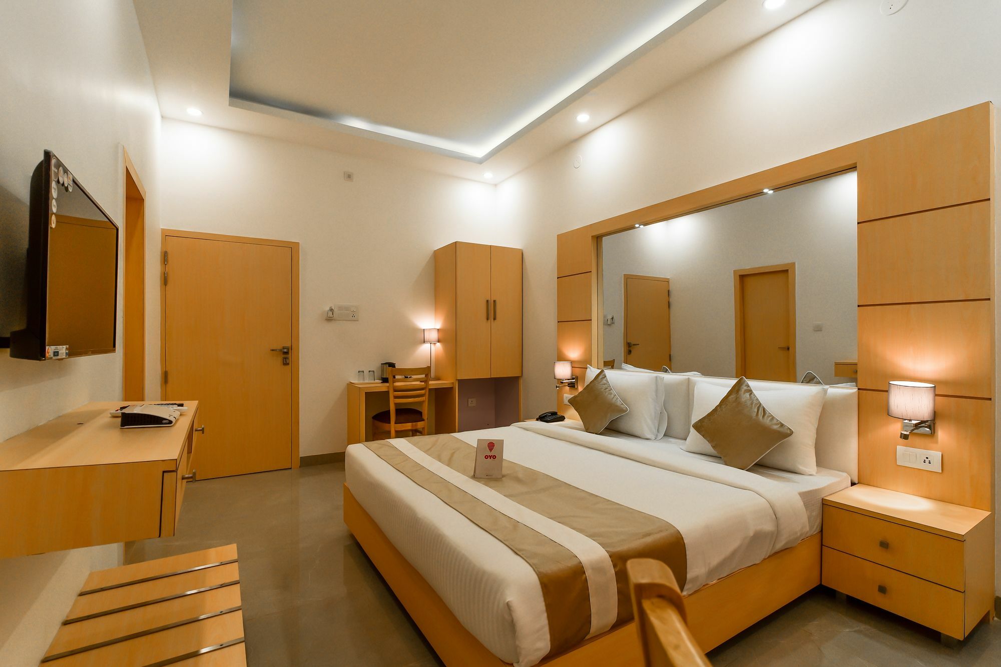 Oyo 10984 Lagom Comfort Hotel 3*